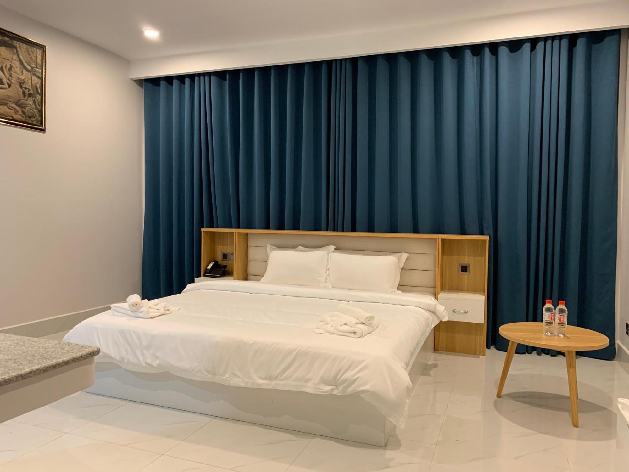 Nico'S Hotel And Skybar シェムリアップ エクステリア 写真
