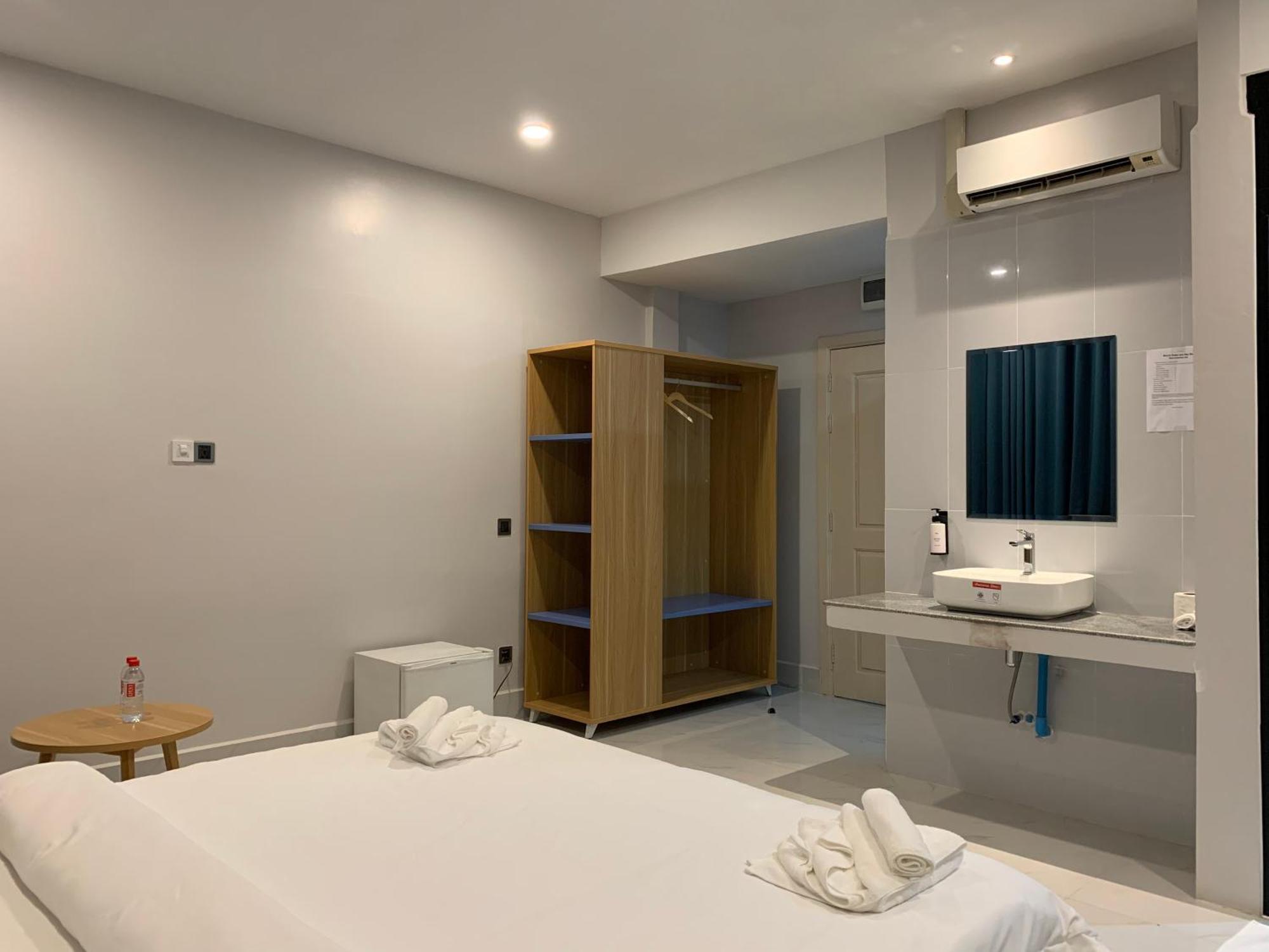 Nico'S Hotel And Skybar シェムリアップ エクステリア 写真